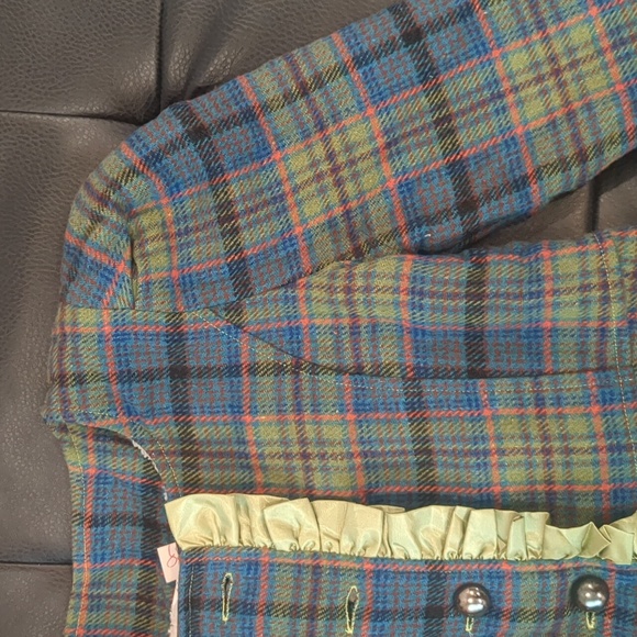 NWT: Plaid Blazer (with puff sleeves) - Picture 3 of 3